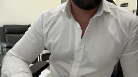 Snapshot of weaponx1 chatting on 02-19-25, 10:31 Weapon X online show from 02-19-25, 10:31