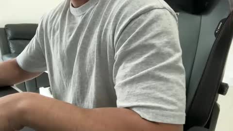 Weapon X online show from 11-17-25, 02:17