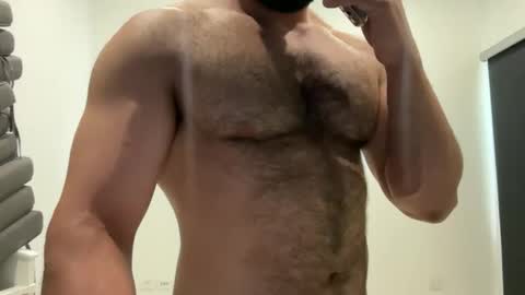 Snapshot of weaponx1 chatting on 12-22-25, 01:46 Weapon X online show from 12-22-25, 01:46