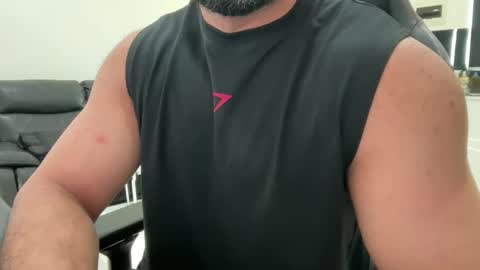 Snapshot of weaponx1 chatting on 12-22-25, 09:01 Weapon X online show from 12-22-25, 09:01