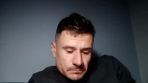 Snapshot of weci77 chatting on 12-20-25, 08:49 weci77 online show from 12-20-25, 08:49