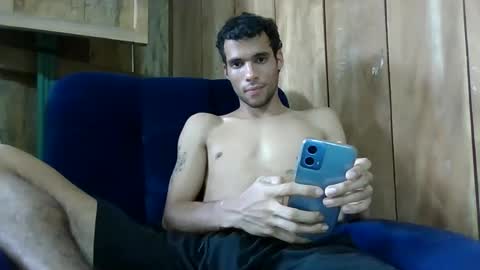 Snapshot of weedysmoky chatting on 09-08-25, 04:17 weedysmoky online show from 09-08-25, 04:17