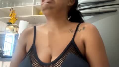 Nicola online show from 02-20-26, 07:58