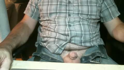 Snapshot of wellandwelland chatting on 09-08-25, 03:11 wellandwelland online show from 09-08-25, 03:11