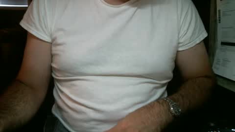 Snapshot of wellandwelland chatting on 09-12-25, 12:38 wellandwelland online show from 09-12-25, 12:38