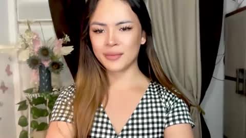 Snapshot of wellcumbabyxx chatting on 05-01-26, 01:21 Hi Im LOVIE Please dont forget to follow and thumbs up me online show from 05-01-26, 01:21