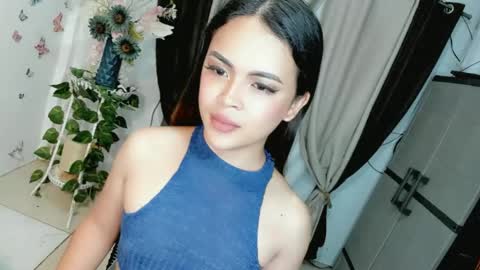 Snapshot of wellcumbabyxx chatting on 05-06-26, 02:29 Hi Im LOVIE Please dont forget to follow and thumbs up me online show from 05-06-26, 02:29