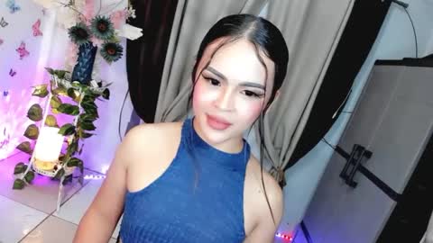 Snapshot of wellcumbabyxx chatting on 05-27-26, 06:49 Hi Im LOVIE Please dont forget to follow and thumbs up me online show from 05-27-26, 06:49