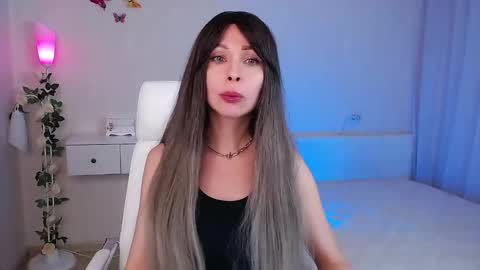 Wendi Foster online show from 02-10-25, 06:56