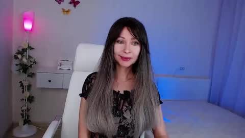 Wendi Foster online show from 12-15-25, 07:07