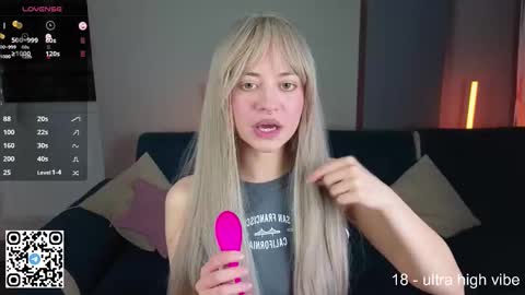 Wendy online show from 09-24-25, 02:42