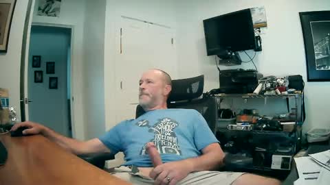 Snapshot of weseeyouwatching chatting on 09-27-25, 06:46 weseeyouwatching online show from 09-27-25, 06:46