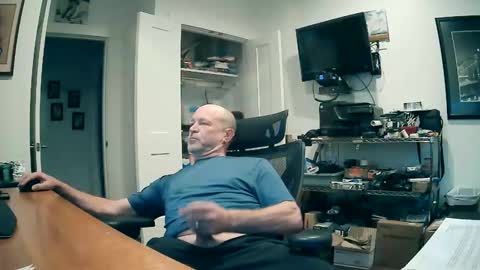 Snapshot of weseeyouwatching chatting on 11-10-25, 03:22 weseeyouwatching online show from 11-10-25, 03:22