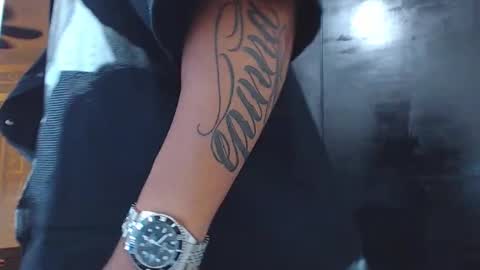 Wesley Rogger online show from 10-16-25, 06:53