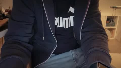 wet_adidasboy online show from 10-25-25, 06:57