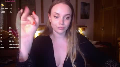 Lana online show from 04-15-26, 08:31