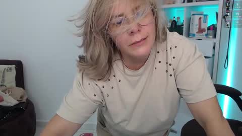 Diva online show from 02-23-25, 07:49