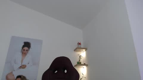 Diva online show from 02-21-26, 05:25