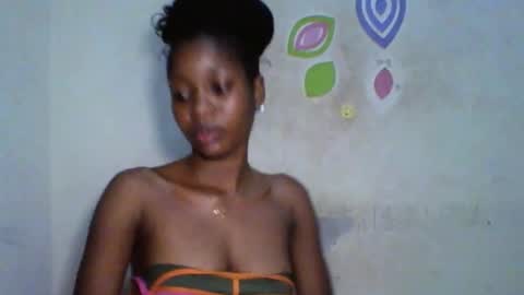 Snapshot of wet_pussy200 chatting on 10-22-25, 11:15 Bella online show from 10-22-25, 11:15