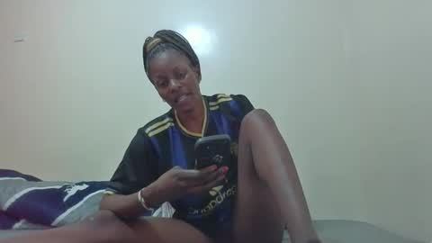 wetberry20 online show from 10-28-25, 06:54