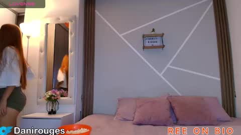 Mia and Dylan online show from 11-12-25, 11:47