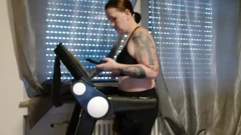 Snapshot of wetgerman2 chatting on 01-22-25, 11:01 Wetgerman online show from 01-22-25, 11:01