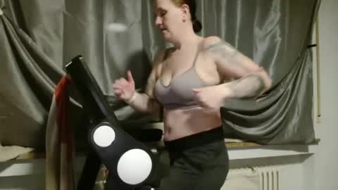 Snapshot of wetgerman2 chatting on 03-06-25, 06:16 Wetgerman online show from 03-06-25, 06:16