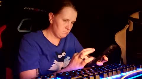 Snapshot of wetgerman2 chatting on 03-12-25, 09:03 Wetgerman online show from 03-12-25, 09:03