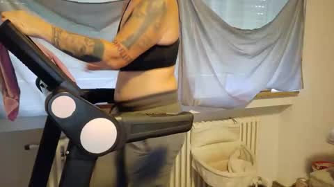 Snapshot of wetgerman2 chatting on 09-26-25, 07:56 Wetgerman online show from 09-26-25, 07:56