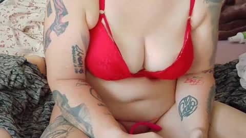 Snapshot of wetgerman2 chatting on 10-14-25, 01:34 Wetgerman online show from 10-14-25, 01:34