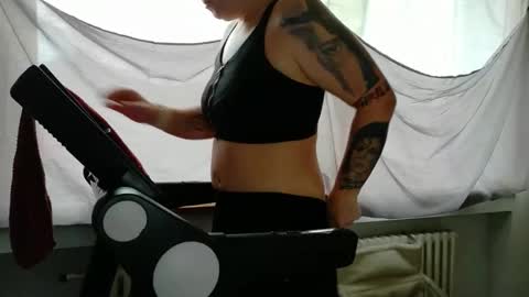 Snapshot of wetgerman2 chatting on 10-20-25, 10:38 Wetgerman online show from 10-20-25, 10:38