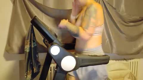 Snapshot of wetgerman2 chatting on 10-24-25, 06:10 Wetgerman online show from 10-24-25, 06:10