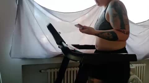 Snapshot of wetgerman2 chatting on 01-19-26, 11:36 Wetgerman online show from 01-19-26, 11:36