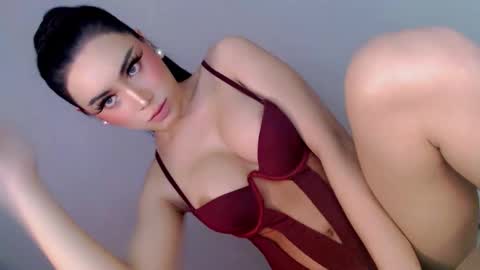 Snapshot of what_the_fuckxx chatting on 02-20-26, 08:16 kiara online show from 02-20-26, 08:16