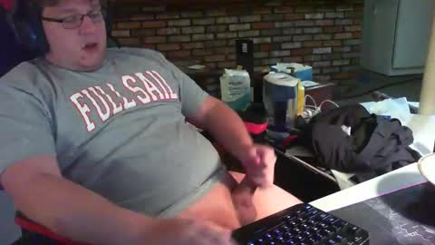 whateverdude555 online show from 11-05-25, 12:16