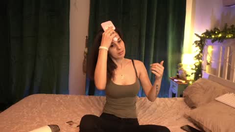 Snapshot of whats_her_name chatting on 01-07-25, 06:56 Victoria Maria online show from 01-07-25, 06:56