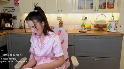 Victoria Maria online show from 01-11-26, 05:40