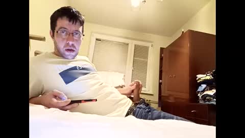 Snapshot of whatwouldyouliketosee chatting on 01-01-25, 05:11 stoffy online show from 01-01-25, 05:11