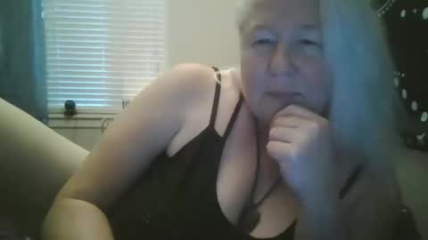 whipsnap19 online show from 10-18-25, 12:06