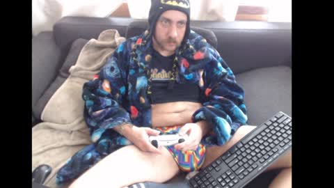 Snapshot of whiskyjane chatting on 01-14-25, 02:11 Whisky Jane Autumn Cabin Fever online show from 01-14-25, 02:11