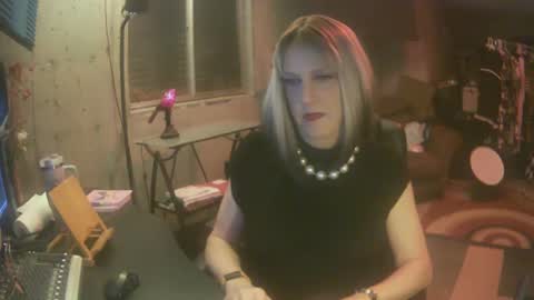 Whisper online show from 12-08-24, 03:10