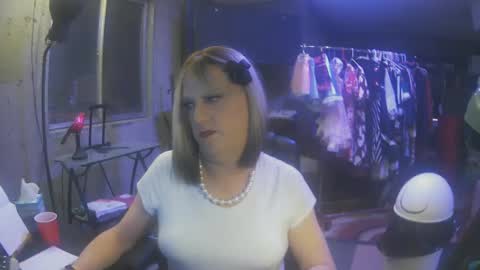 Whisper online show from 02-09-25, 03:22