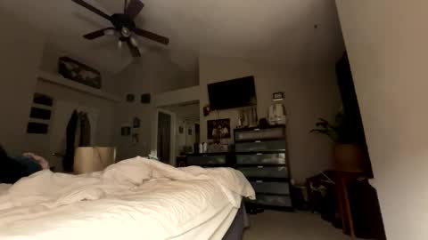 Whisper online show from 11-02-25, 05:54