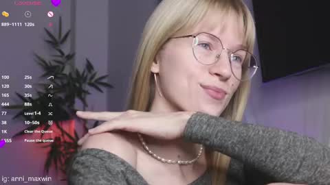Snapshot of whiteanni chatting on 02-03-25, 01:41 Anita online show from 02-03-25, 01:41