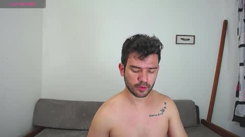 Dylan white online show from 01-11-25, 09:57