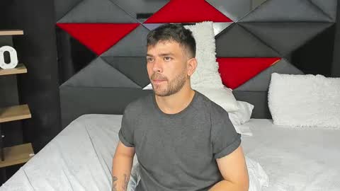 Dylan white online show from 03-04-25, 06:18