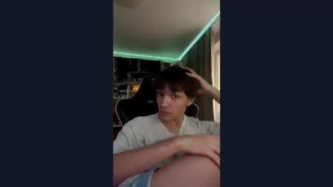 whitekingg online show from 11-22-25, 10:58