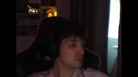 whitekingg online show from 11-24-25, 12:05