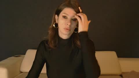 Snapshot of whitequeen888 chatting on 11-30-25, 08:18 White Queen online show from 11-30-25, 08:18