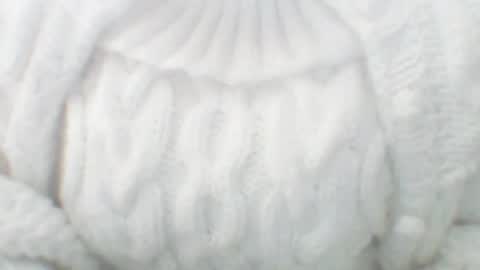 whitesweater online show from 02-10-25, 07:04